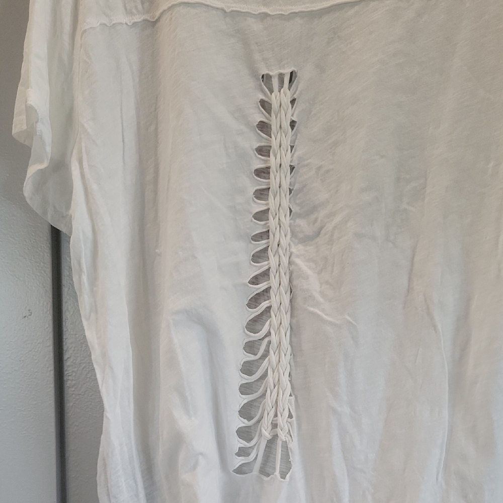 Harley-Davidson White Cut-Out Tee with Graphic Text - Picture 7 of 9